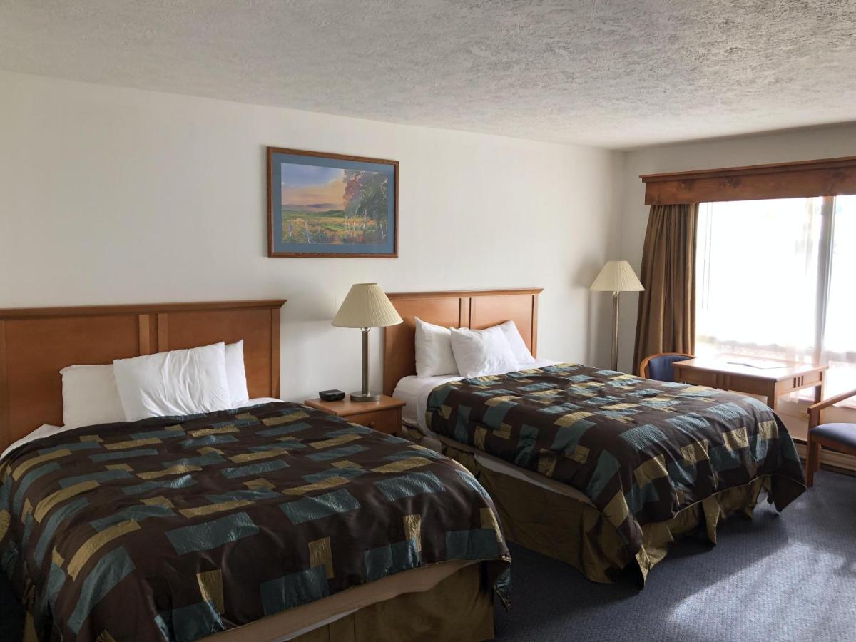  | Corn Palace Inn