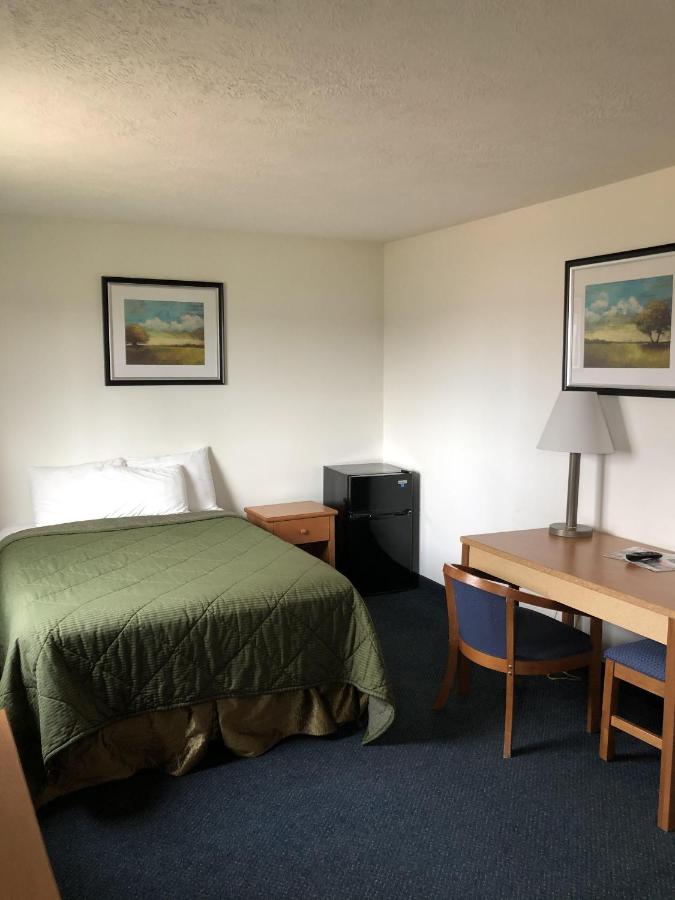  | Corn Palace Inn