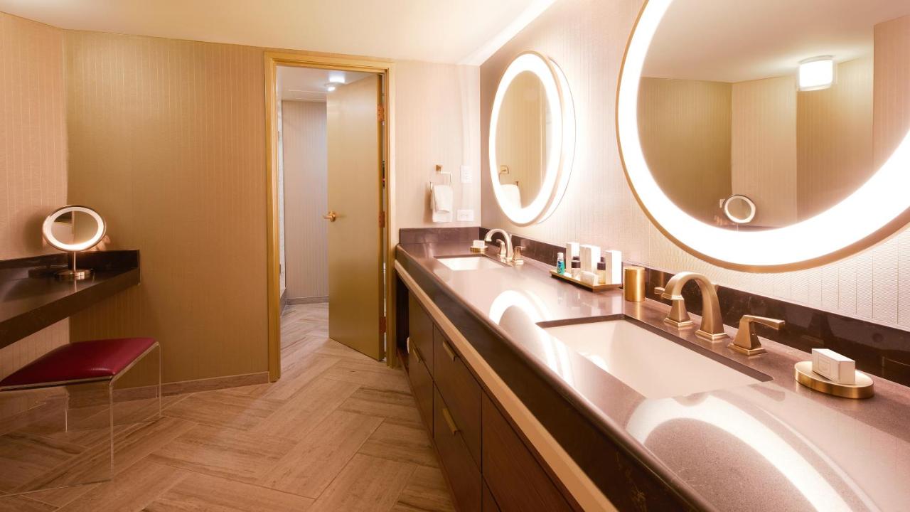 CORNER SPA SUITE 1 KING NON-SMOKING at Eldorado Reno Hotel & Casino - A Caesars Rewards Destination