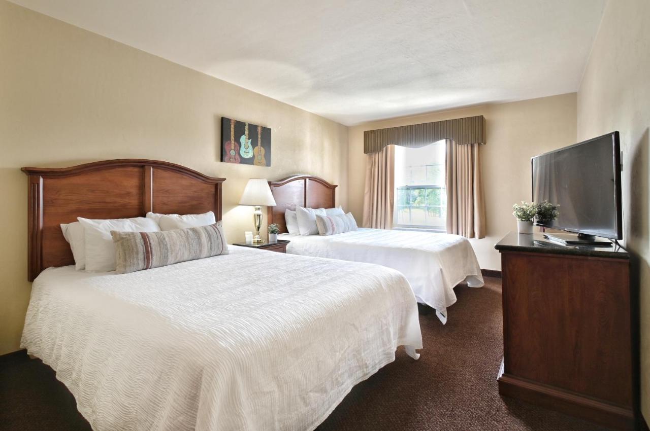 Premier Two Queen at Four Seasons Island Resort