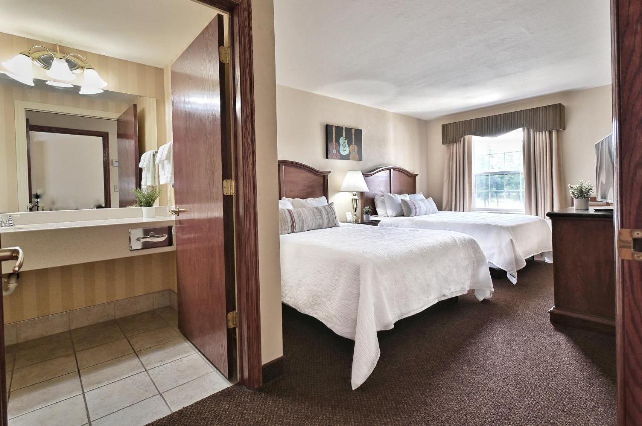 Standard Two Queen at Four Seasons Island Resort