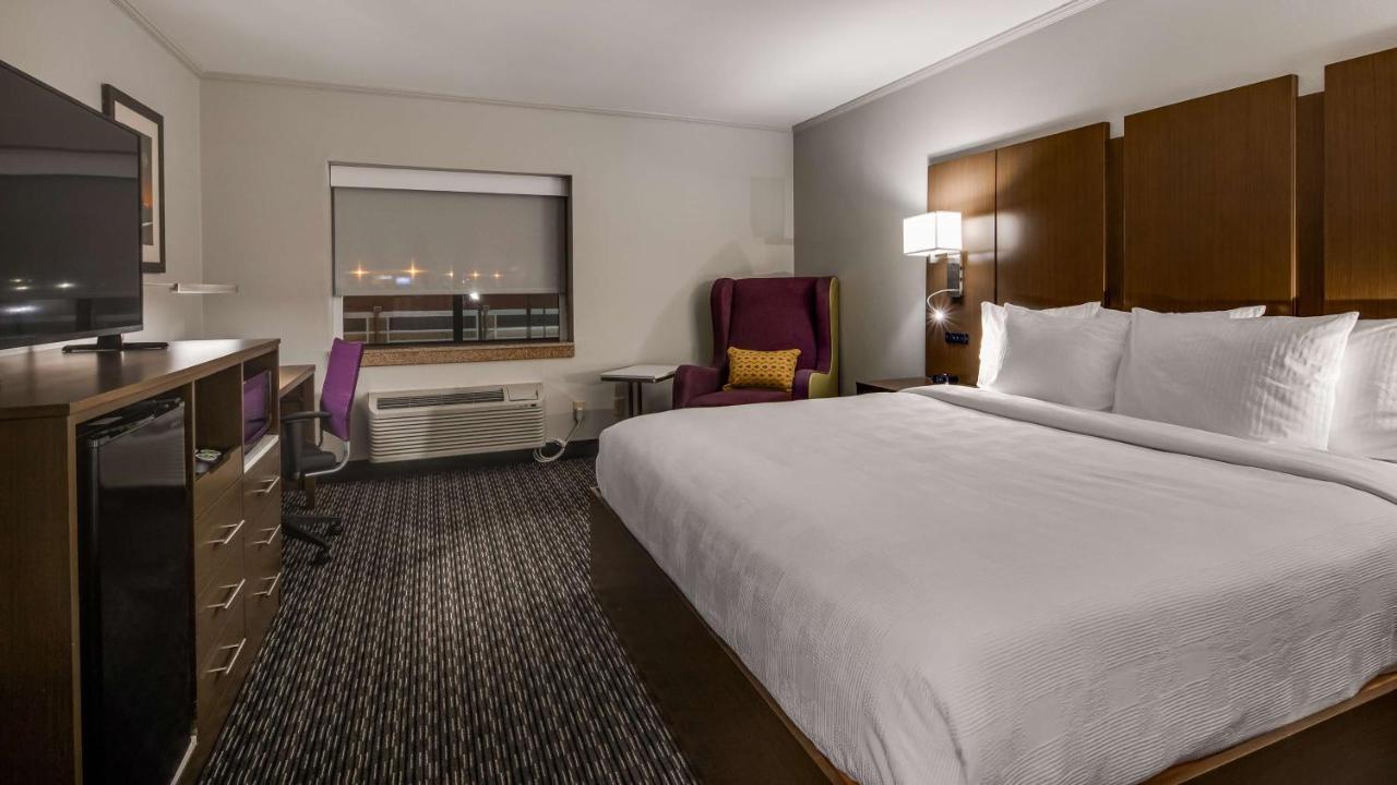 King Room at Best Western Huntsville