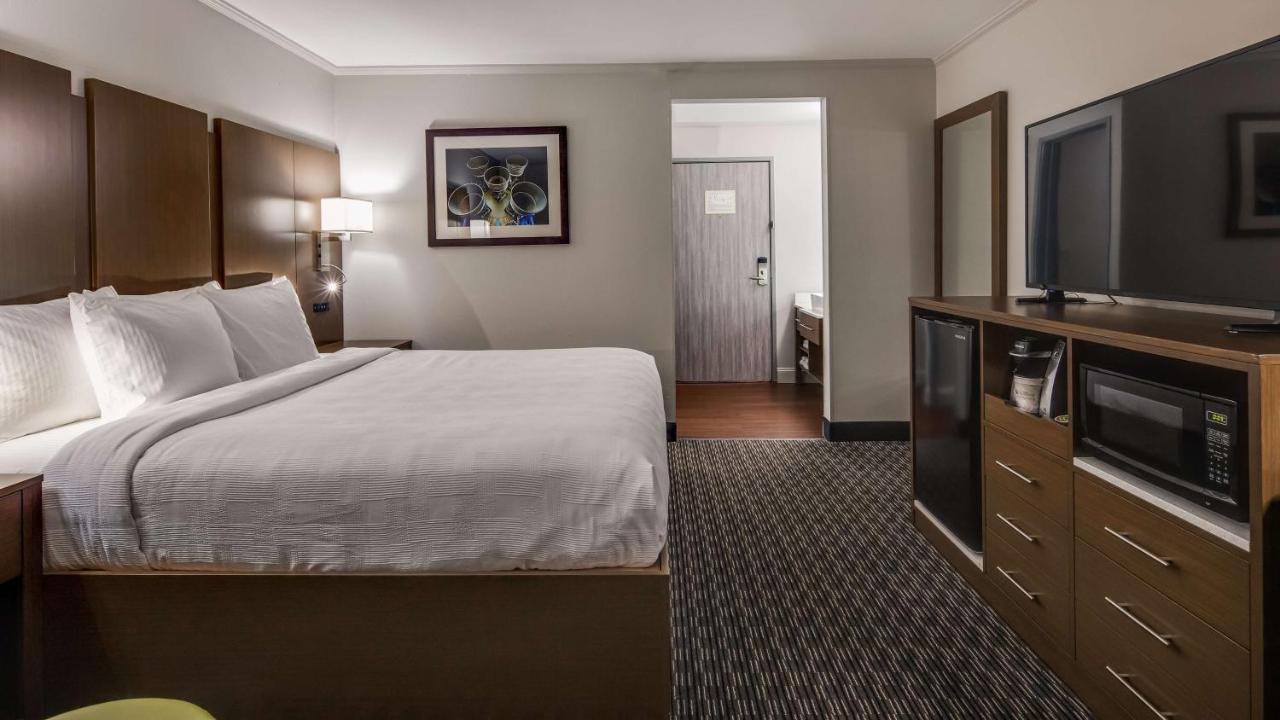 King Room at Best Western Huntsville