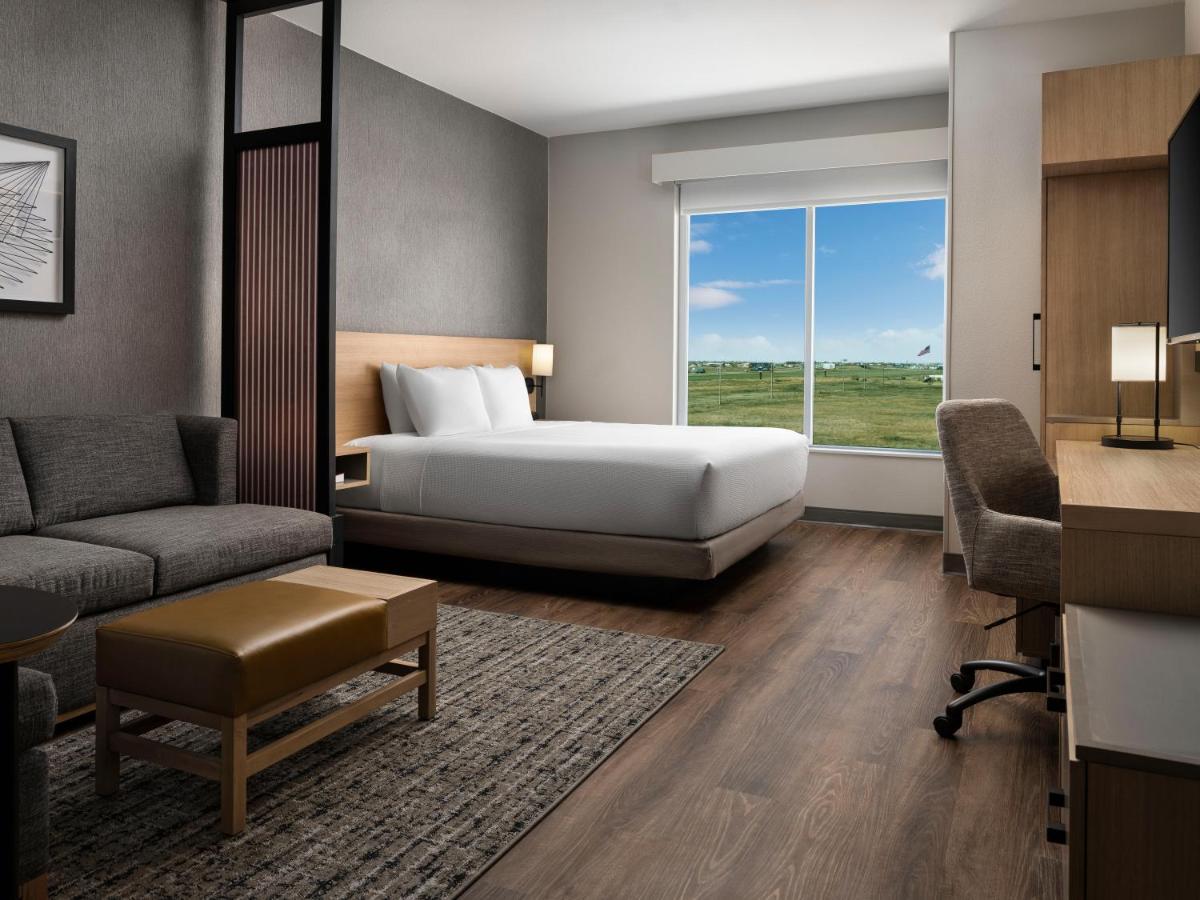 King Room with Roll-In Shower - Disability Access at Hyatt Place Amarillo-West