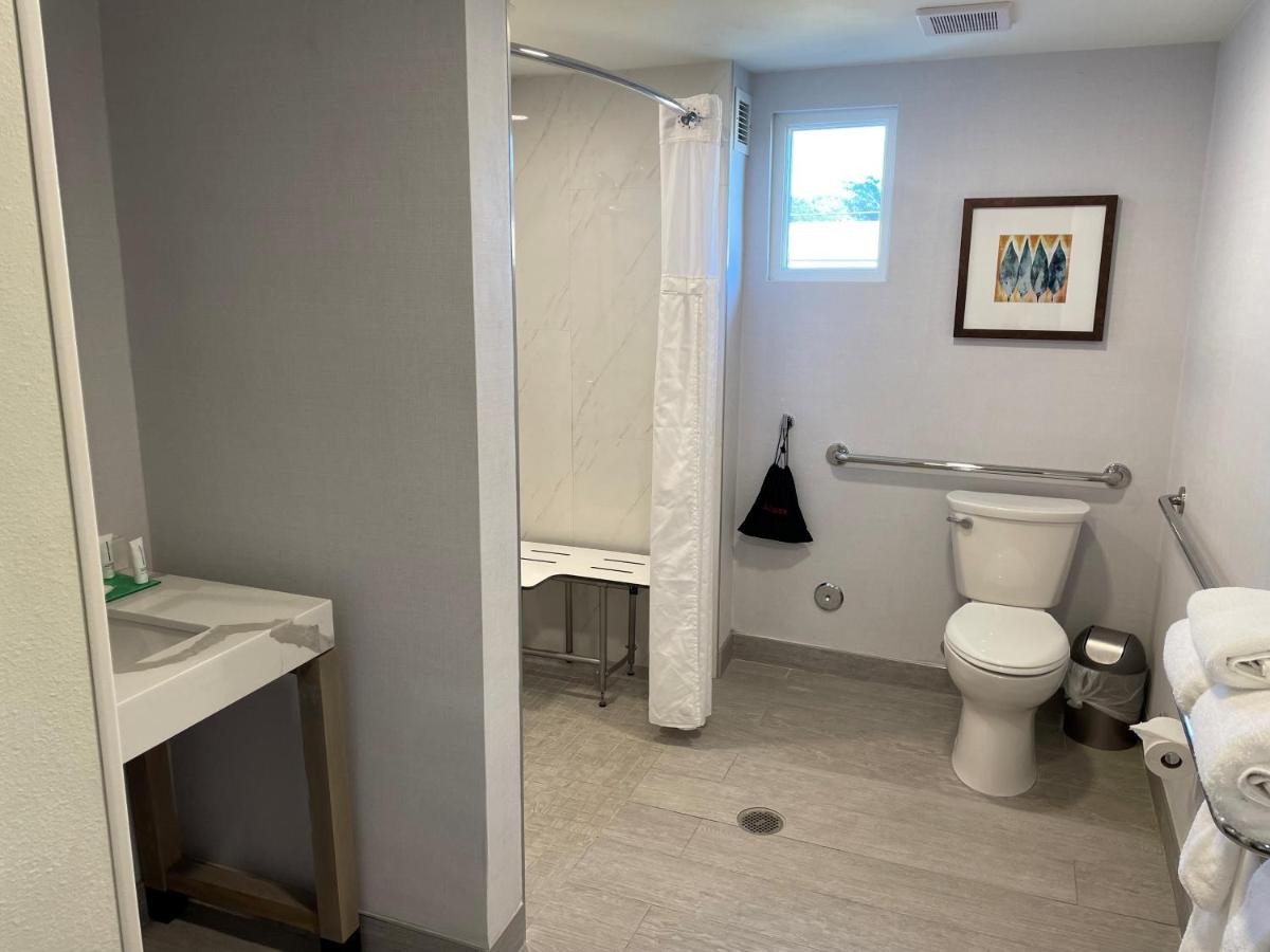 Ada King Shower at Hyatt Place Santa Barbara
