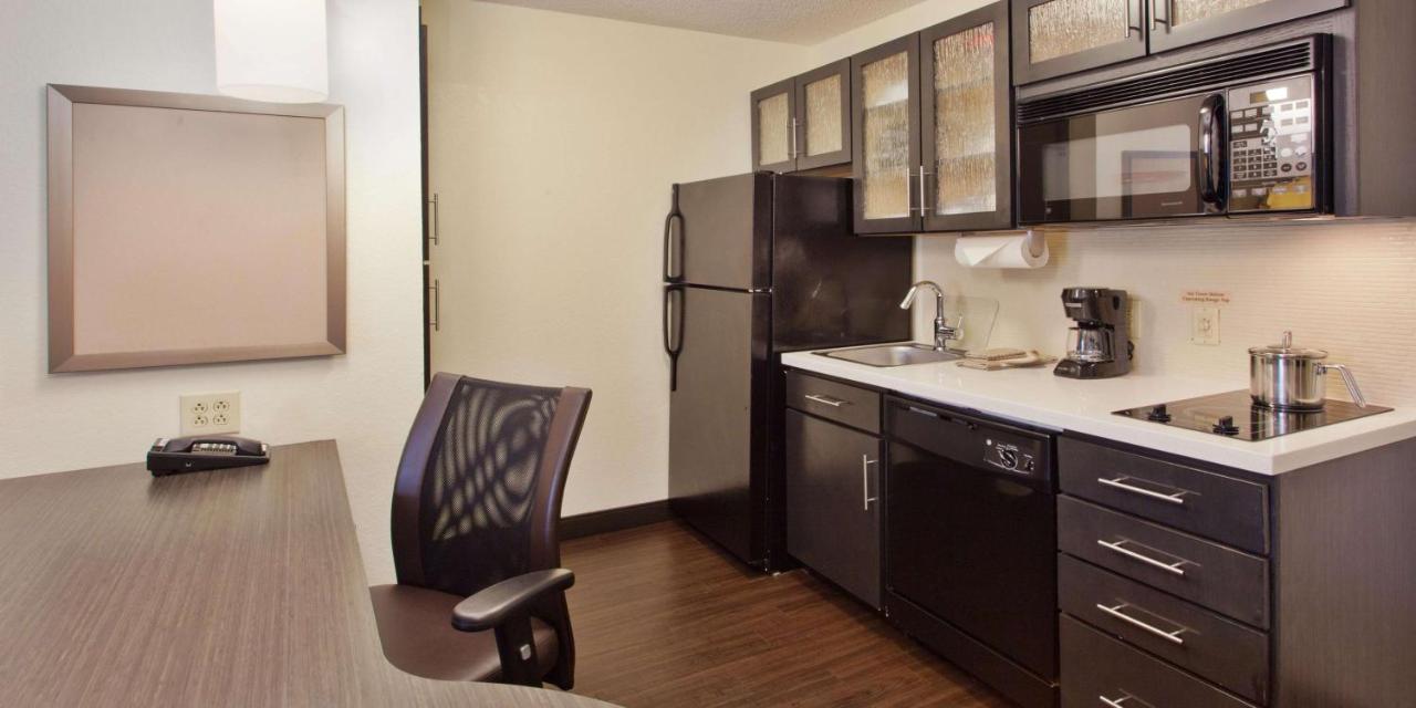  | Candlewood Suites Nanuet - Rockland County