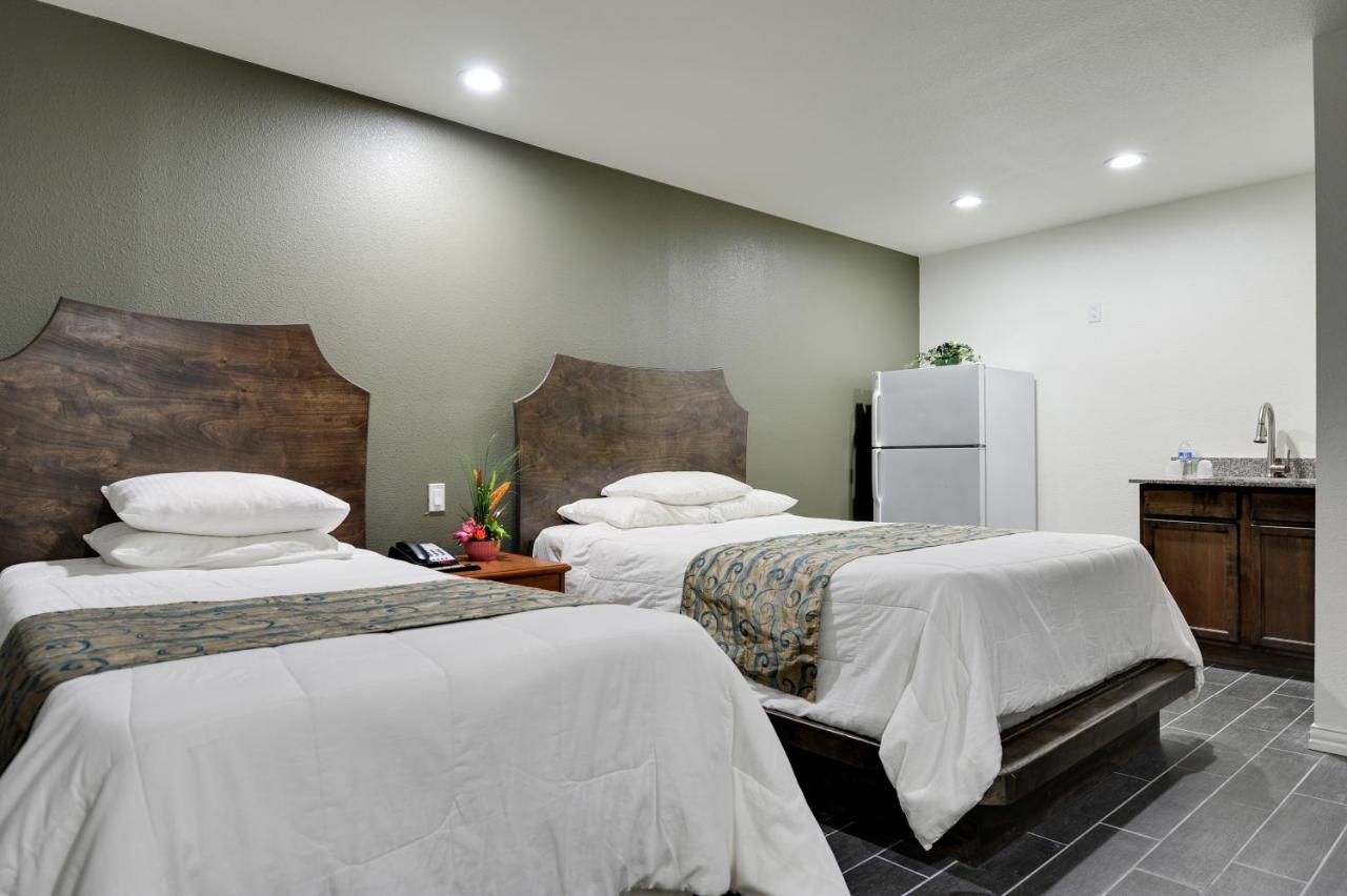 Room Selected at Check In at Romantic Inn & Suites