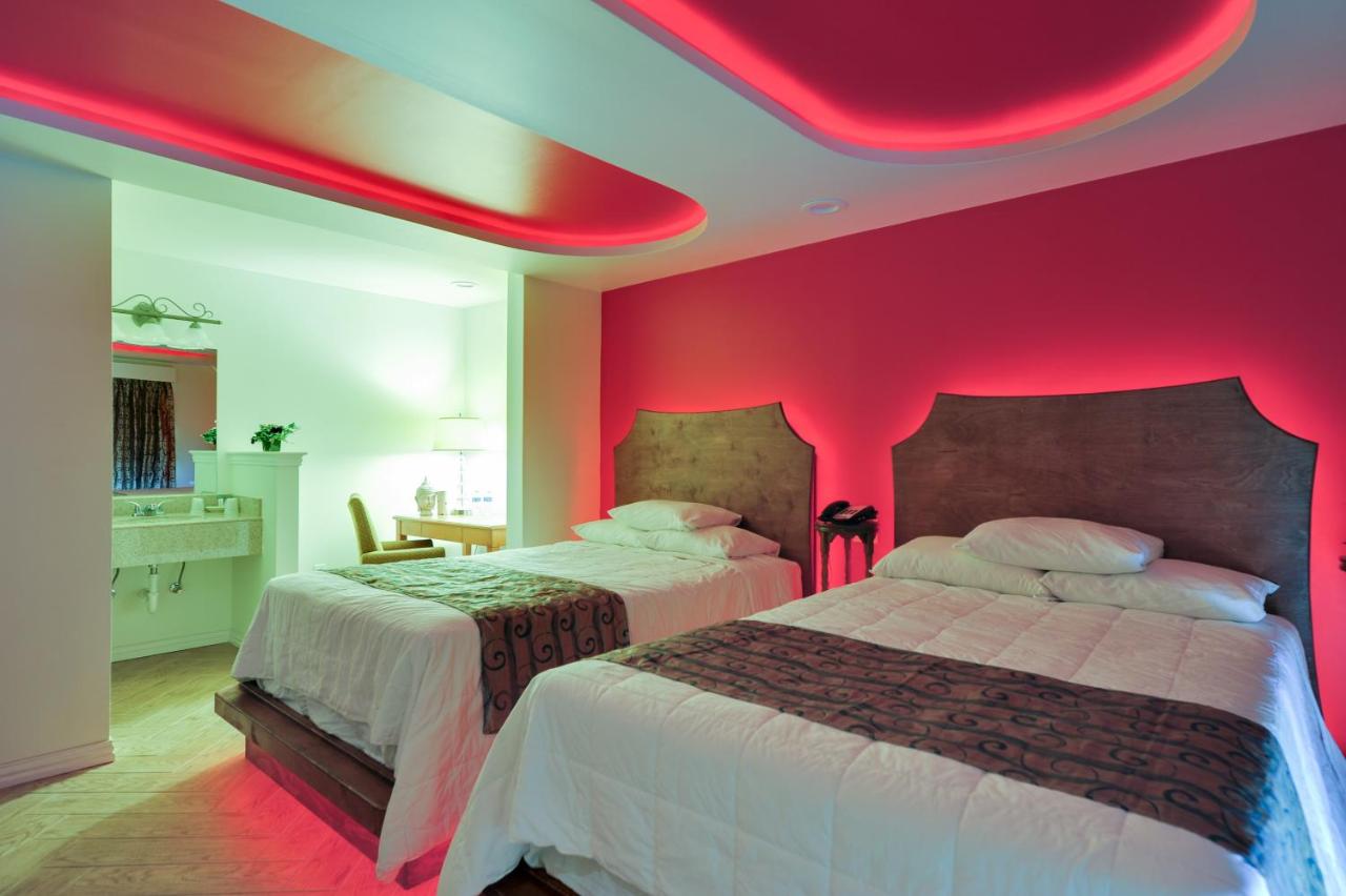 Room Selected at Check In at Romantic Inn & Suites