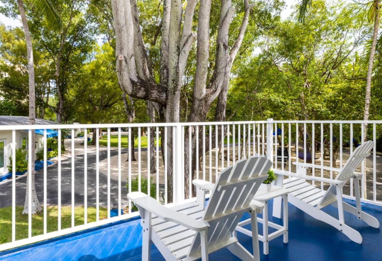 Deluxe Suite with Ocean View at Azul del Mar