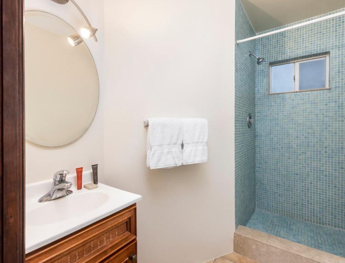 Deluxe Suite with Sea View at Azul del Mar