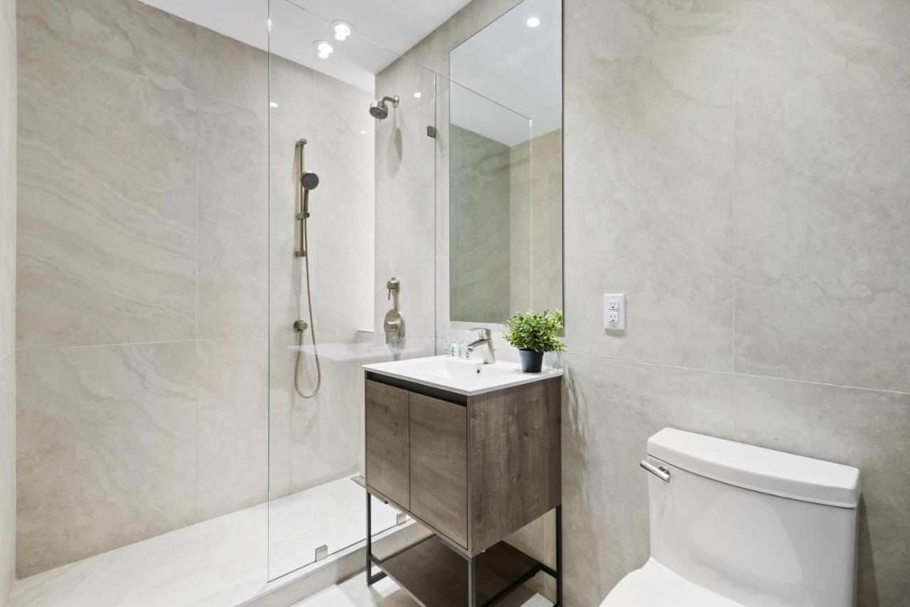 Deluxe Double Suite with Two Double Beds, Non-Smoking at Global Luxury Suites at The Arches