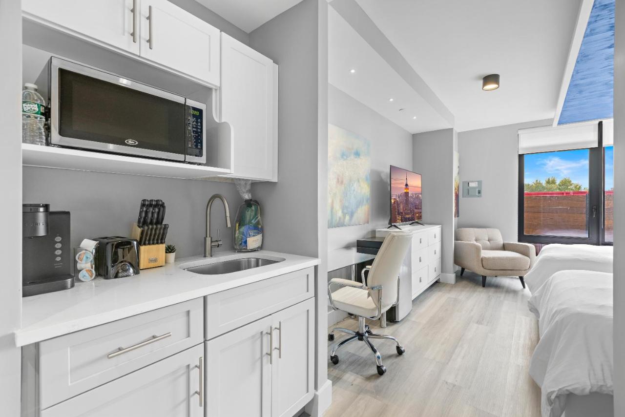Deluxe Double Suite with Two Double Beds, Non-Smoking at Global Luxury Suites at The Arches