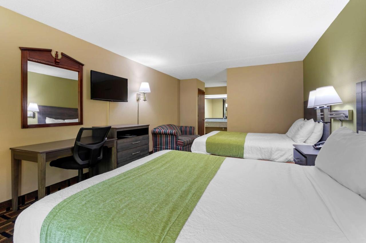 Queen Suite with Two Queen Beds - Non-Smoking at SureStay Hotel by Best Western Lenoir City