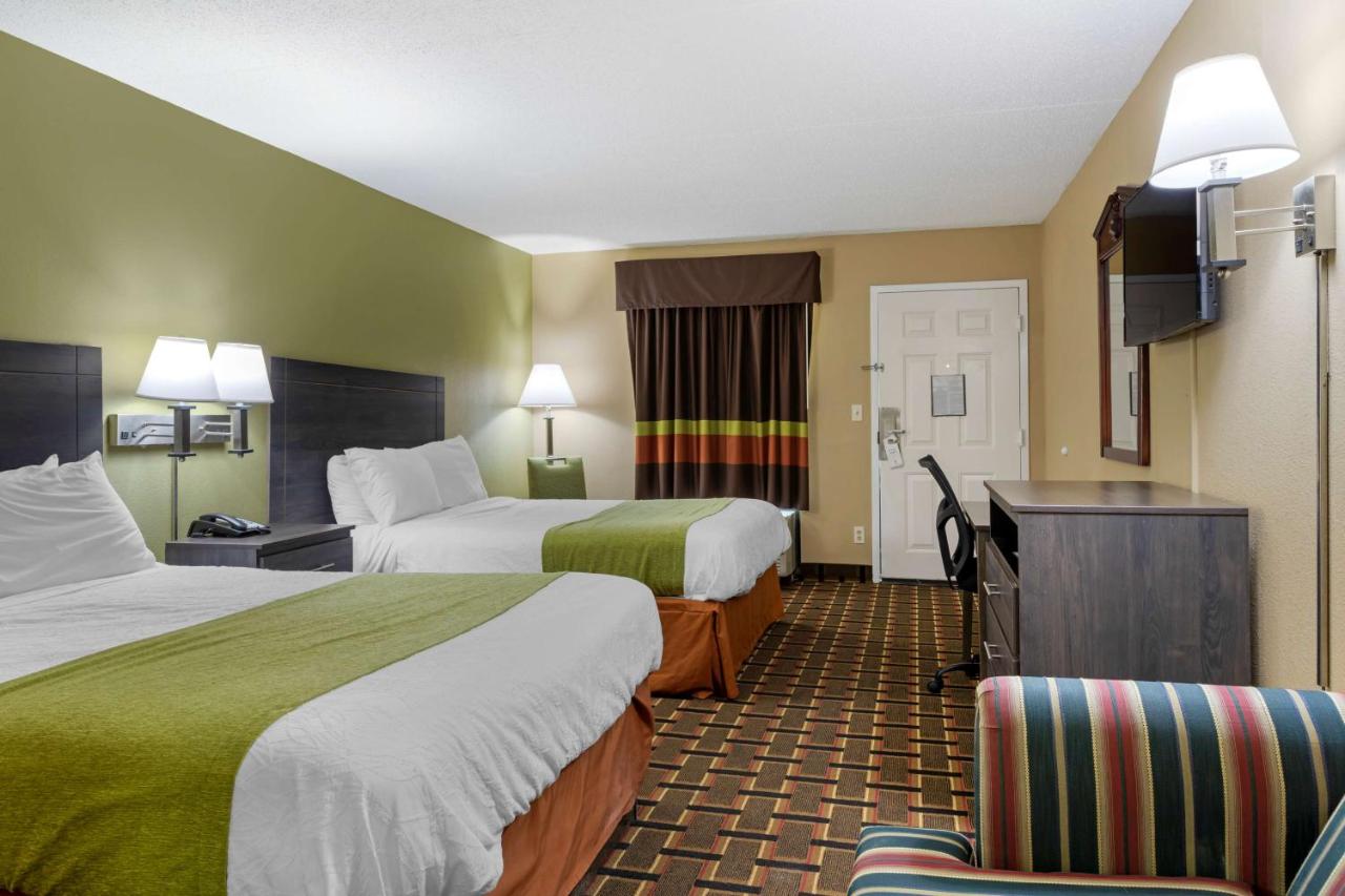 Queen Suite with Two Queen Beds - Non-Smoking at SureStay Hotel by Best Western Lenoir City