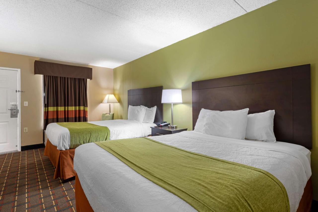 Queen Room with Two Queen Beds - Non-Smoking at SureStay Hotel by Best Western Lenoir City