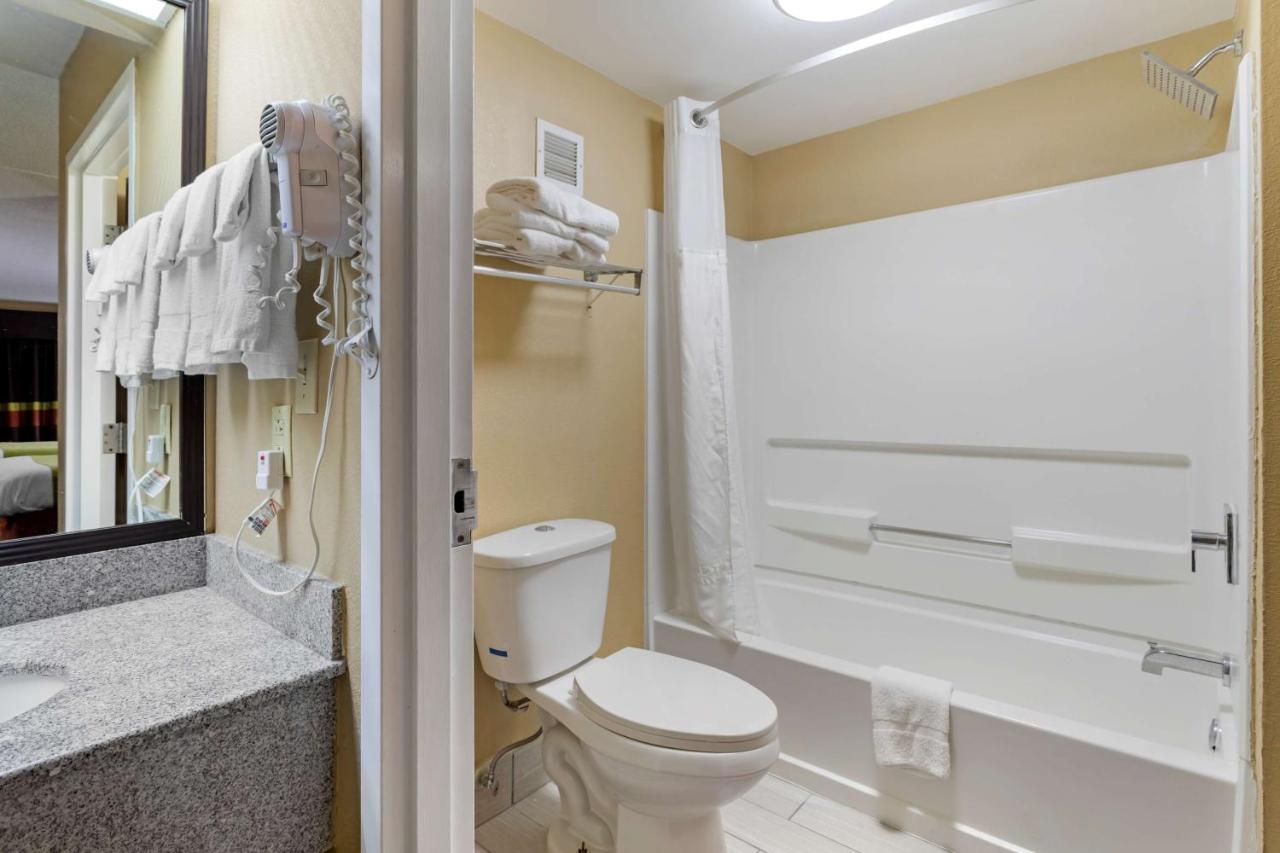 Queen Room with Two Queen Beds - Non-Smoking at SureStay Hotel by Best Western Lenoir City