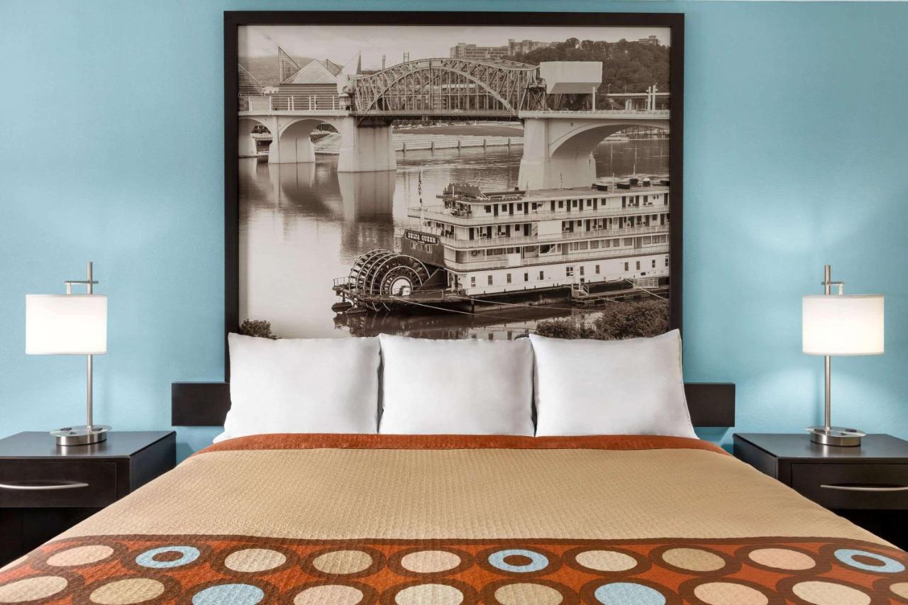 | Super 8 by Wyndham Whites Creek/ Nashville NW Area