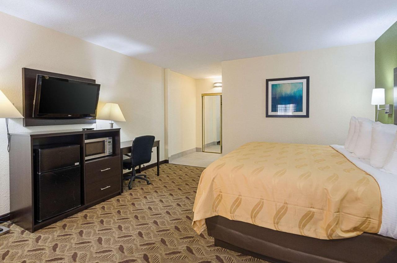 Standard King Room - Non-Smoking  at Quality Inn Tanglewood