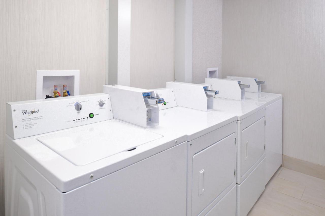  | Holiday Inn Express Wixom, an IHG Hotel