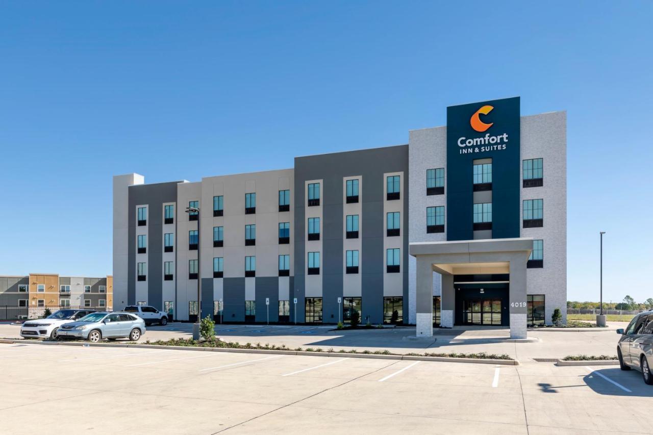 | Comfort Inn & Suites Balch Springs - SE Dallas