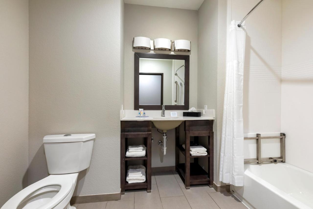 | Comfort Inn & Suites Balch Springs - SE Dallas