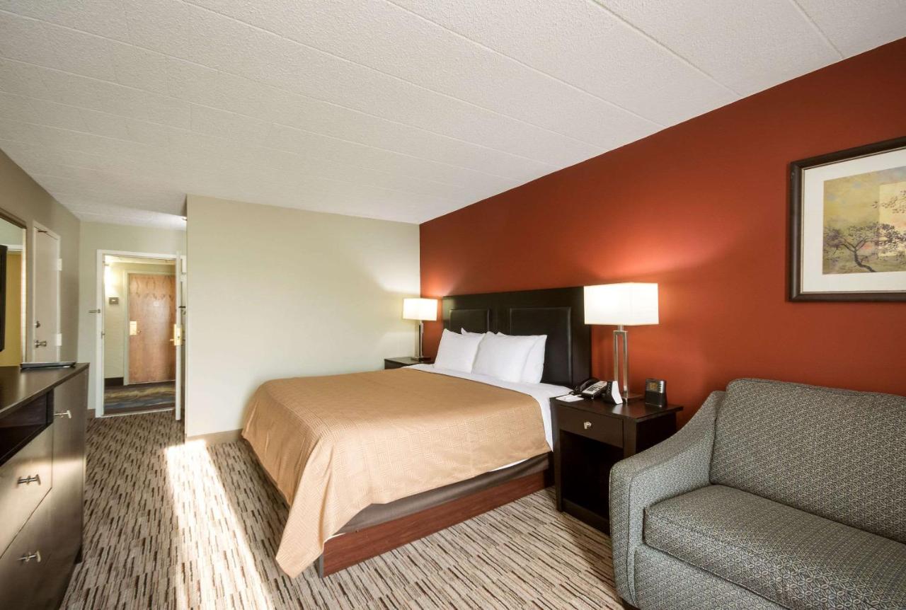  | Exton Hotel and Conference Center