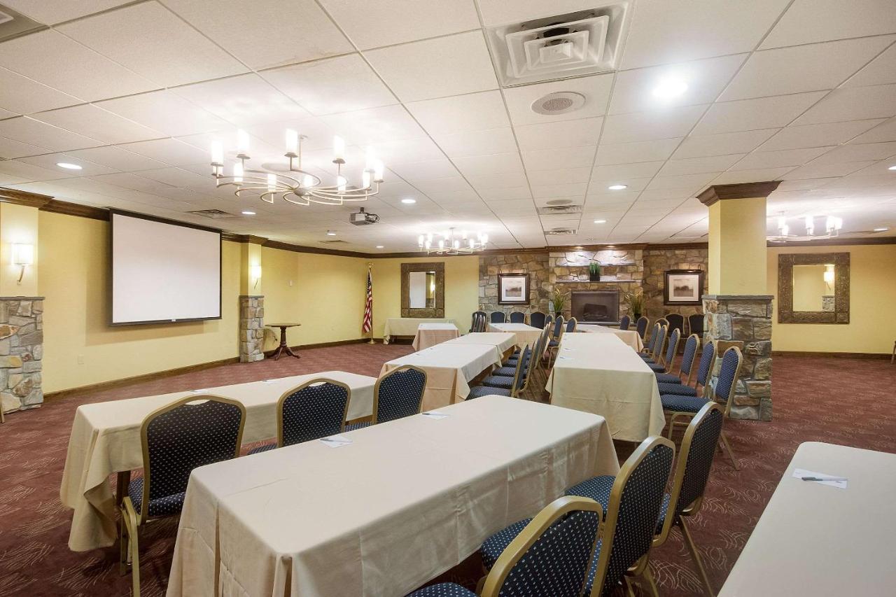  | Exton Hotel and Conference Center