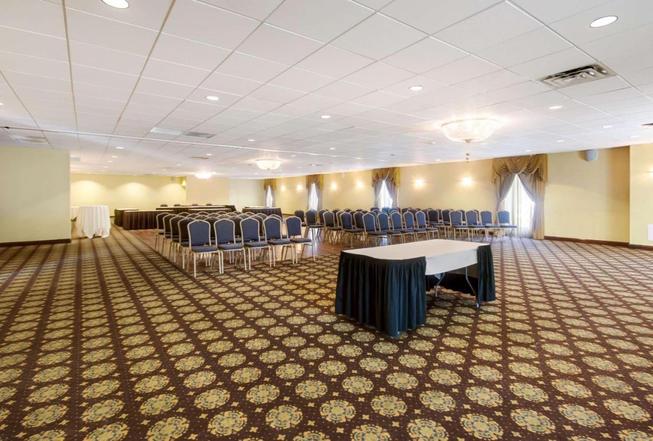  | Exton Hotel and Conference Center