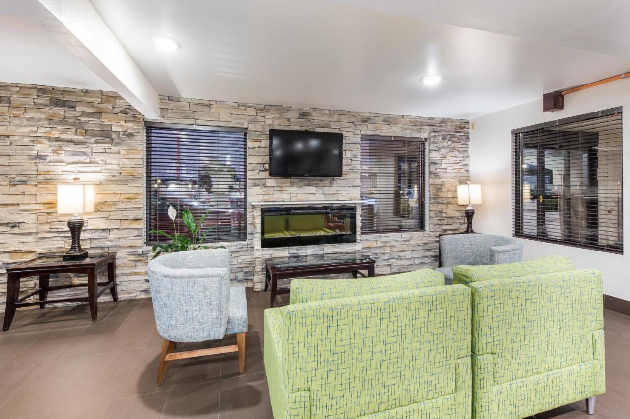 | Holiday Inn Express London-I-70, an IHG Hotel