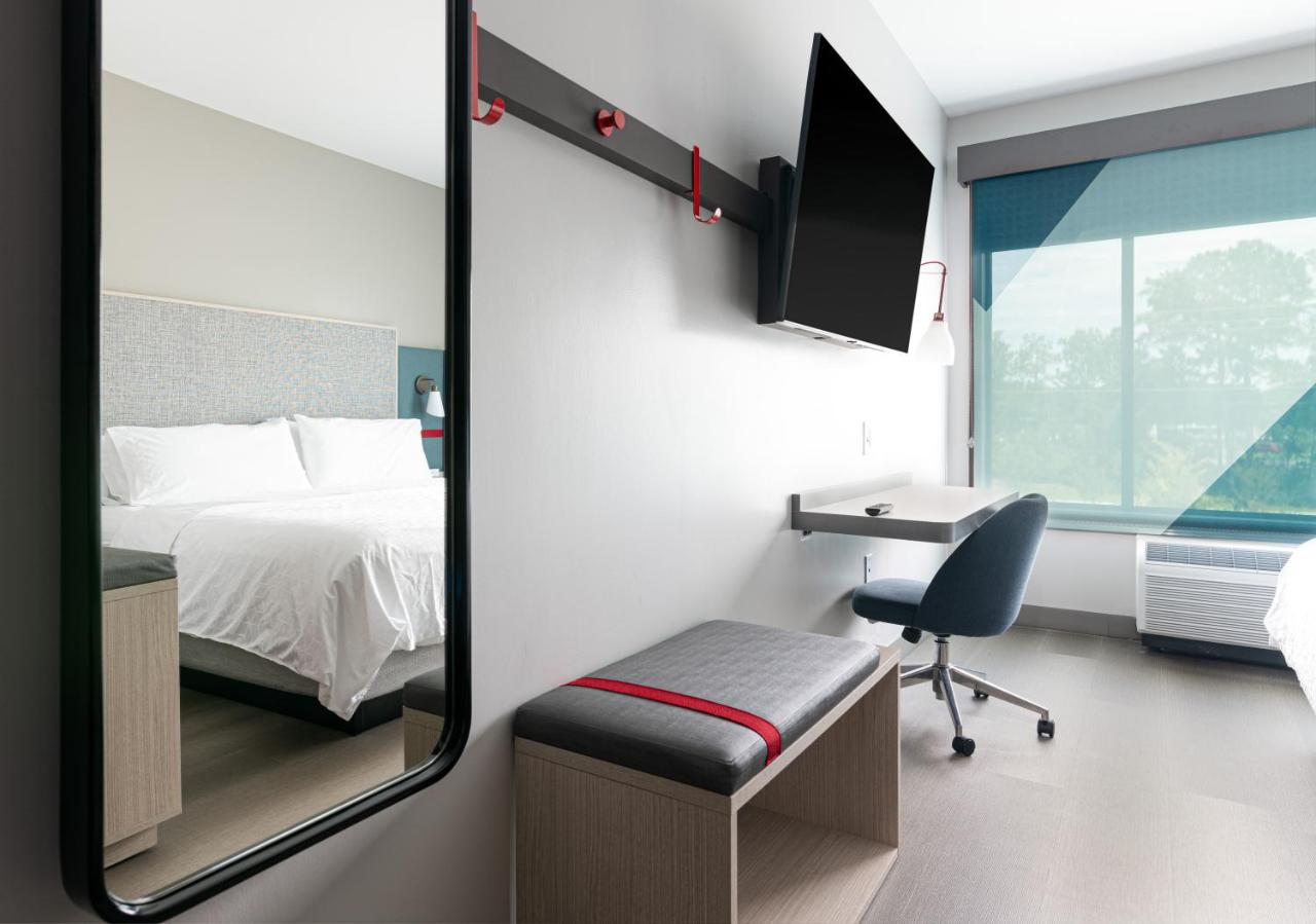 | avid hotels - Summerville, an IHG Hotel
