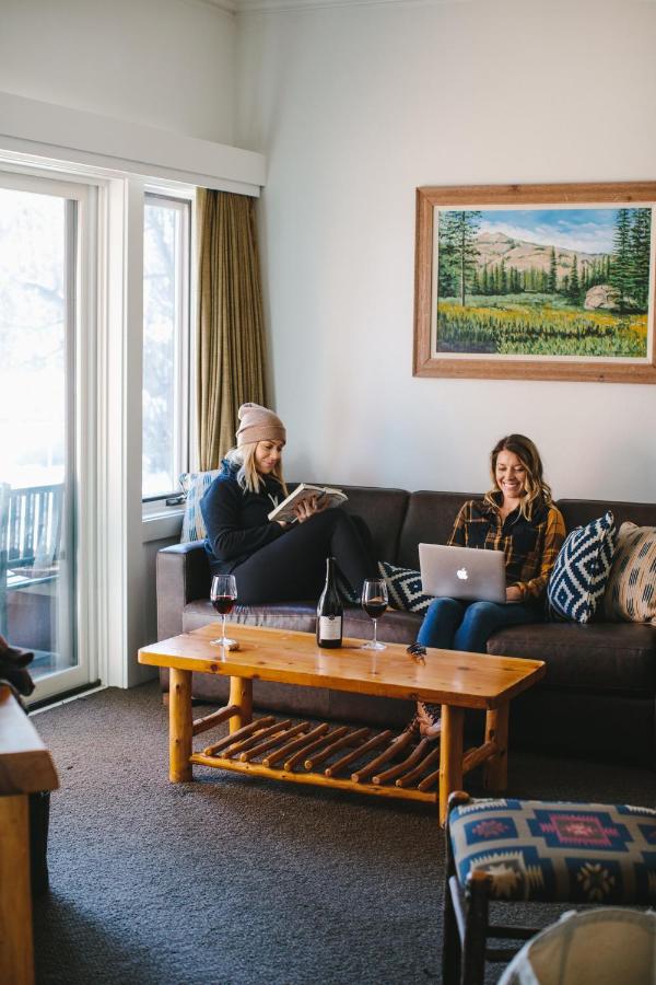 | Sunnyside Resort and Lodge