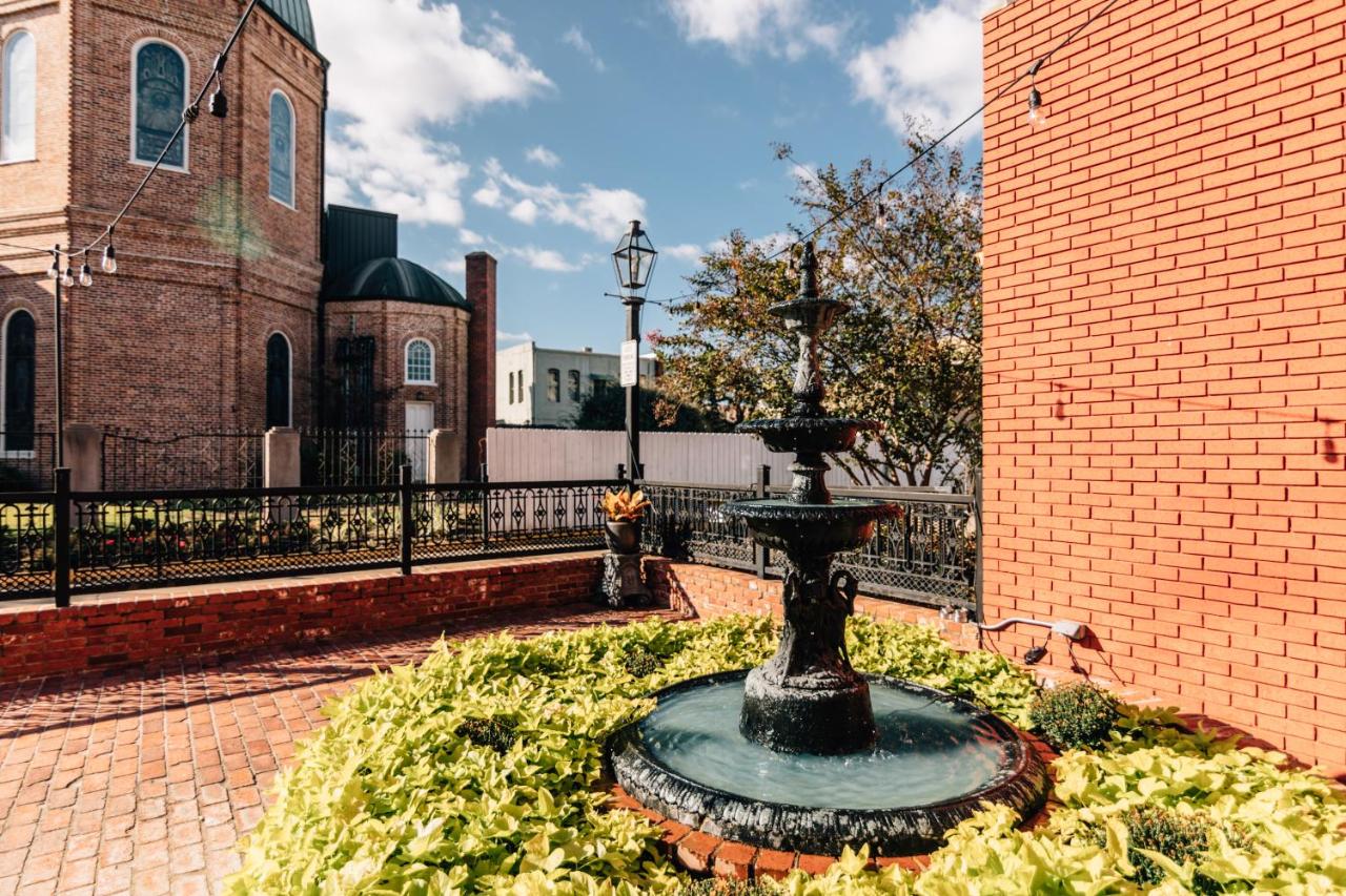  | Church Street Inn