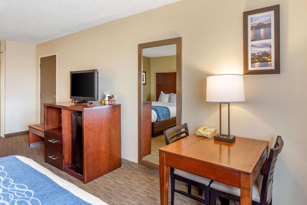 Queen Room with Two Queen Beds - Non-Smoking at Comfort Inn Rockford near Casino District
