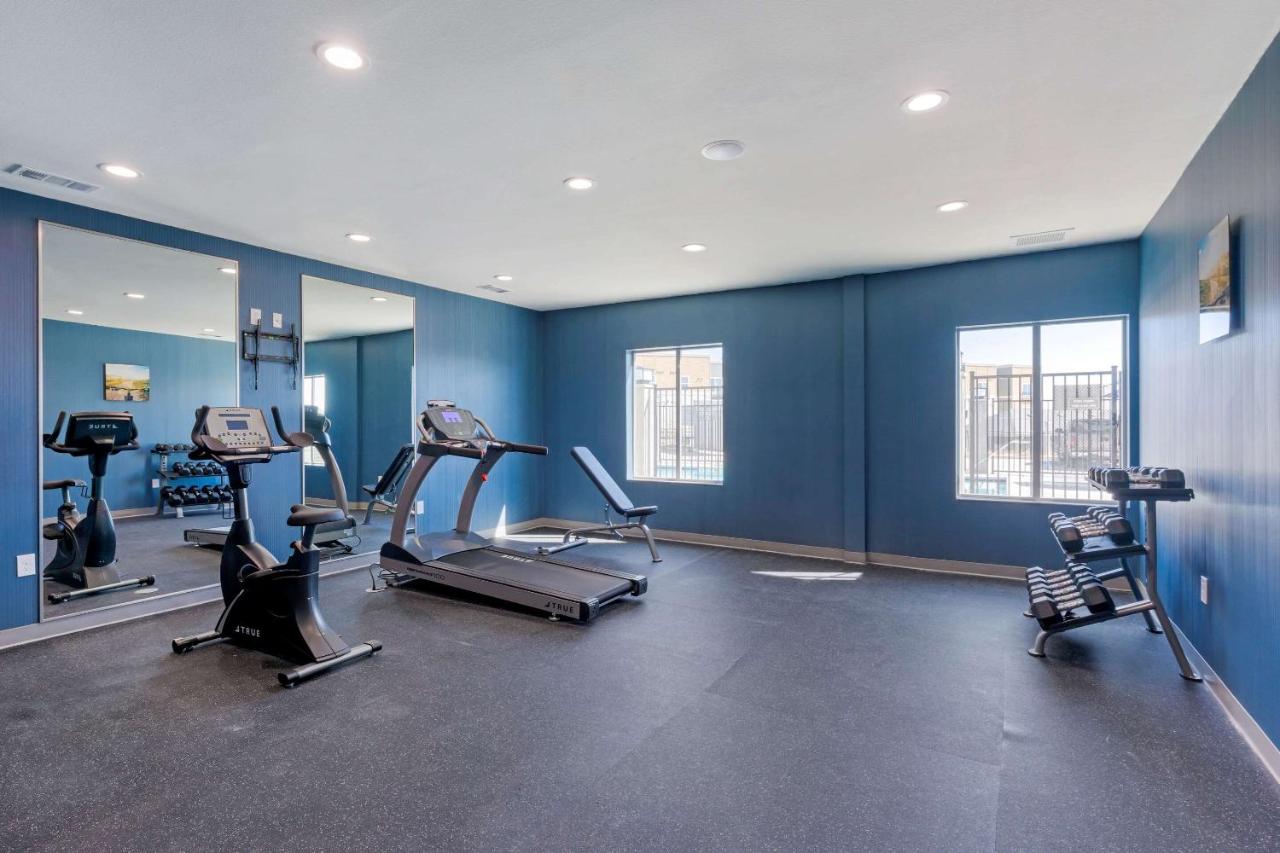 | Comfort Inn & Suites Balch Springs - SE Dallas