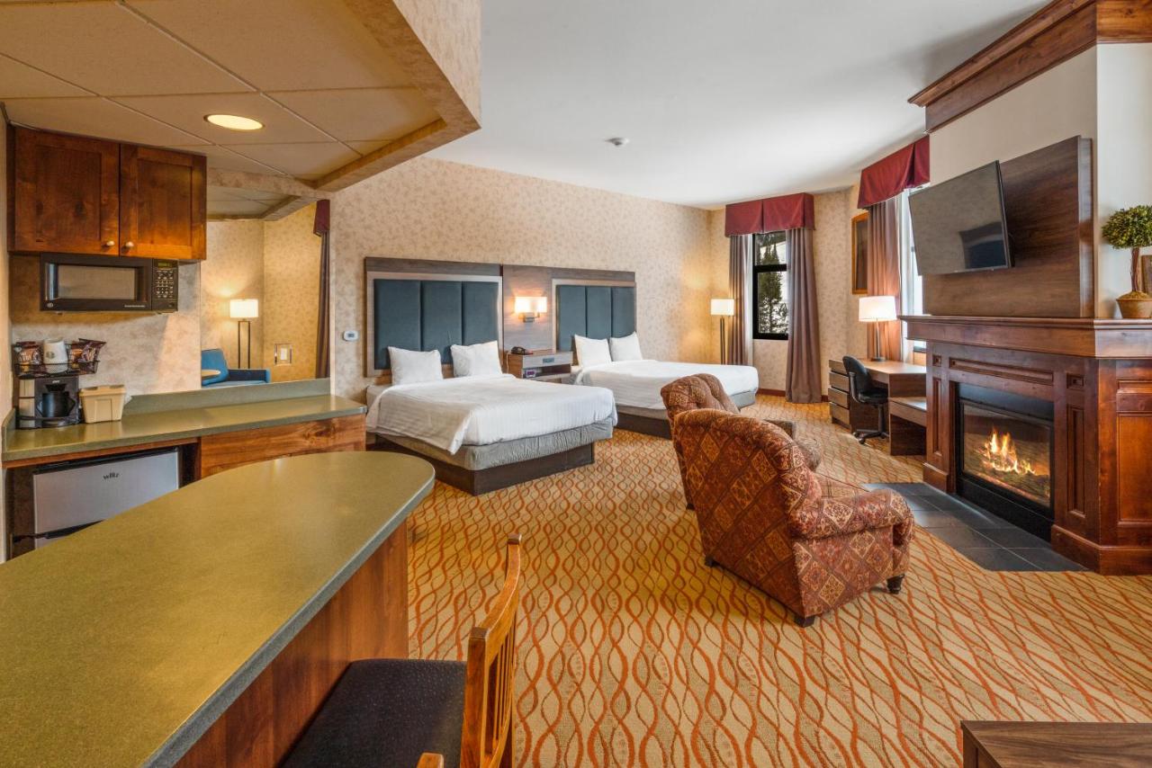 Master Suite at The Lodge at Big Sky