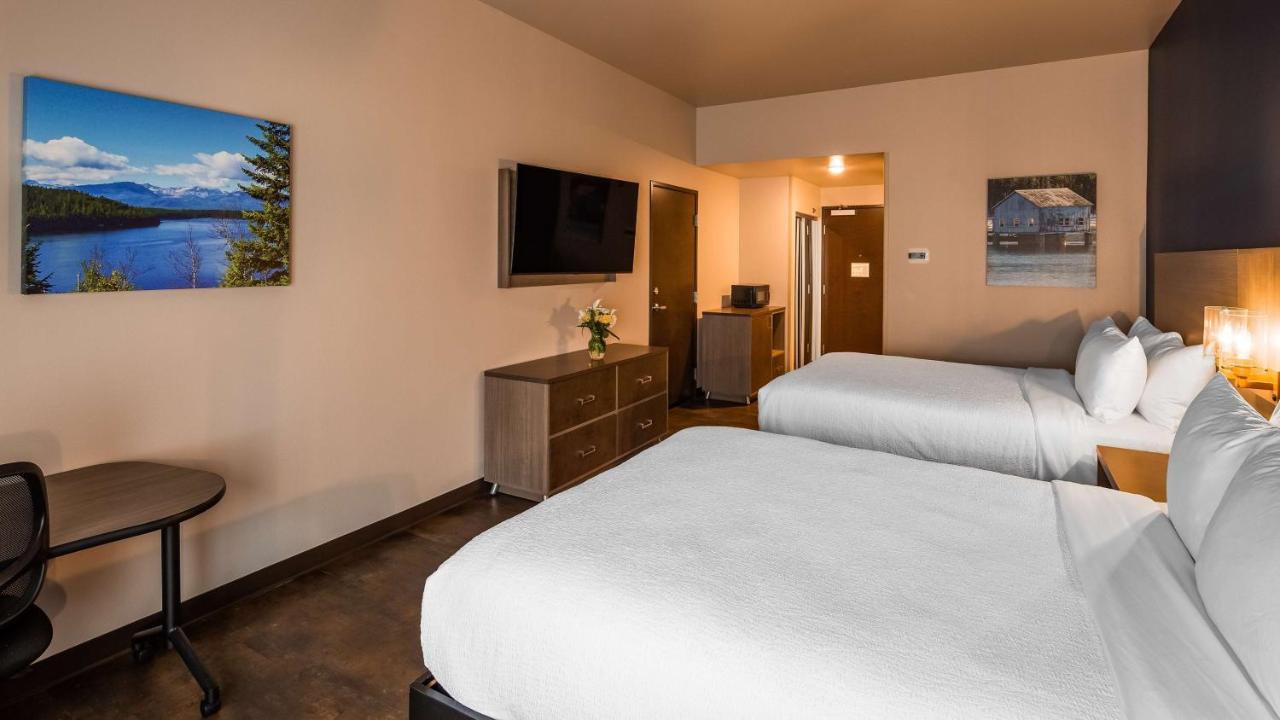 Queen Room with Two Queen Beds and View at The Forge Hotel, BW Signature Collection