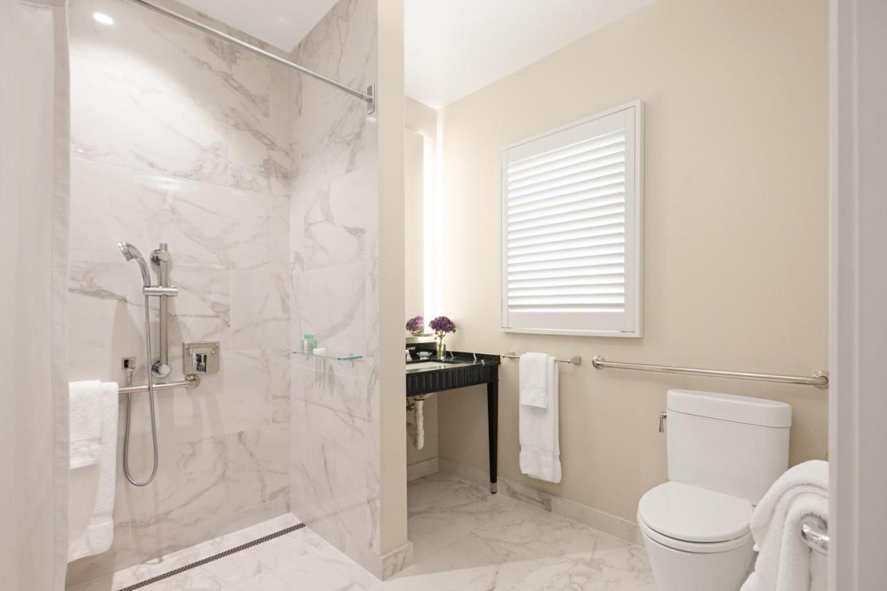 Accessible Classic Guestroom at Hotel Drisco