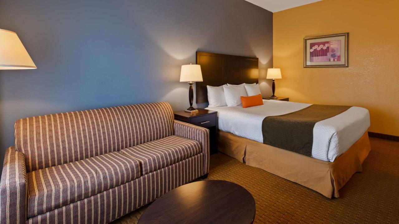  | Best Western Plus Hotel & Conference Center