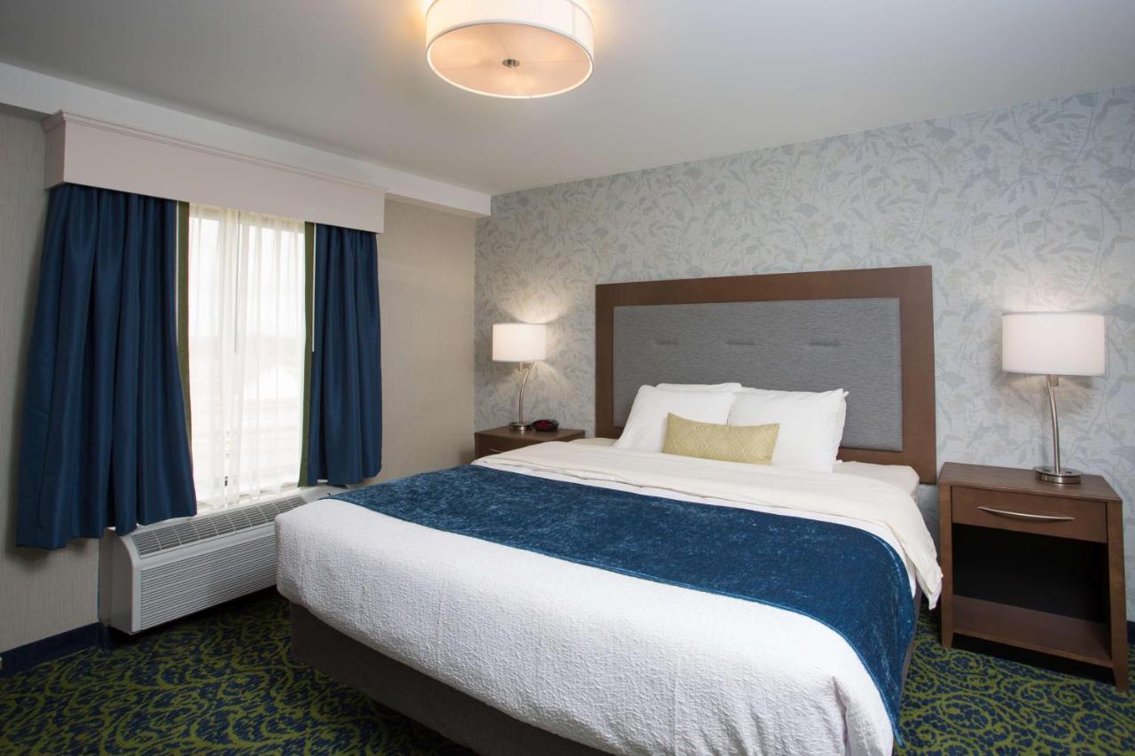 Two Bedroom Suite with One King Bed and Two Queen Beds - Non-Smoking at Best Western Plus Portsmouth Hotel & Suites