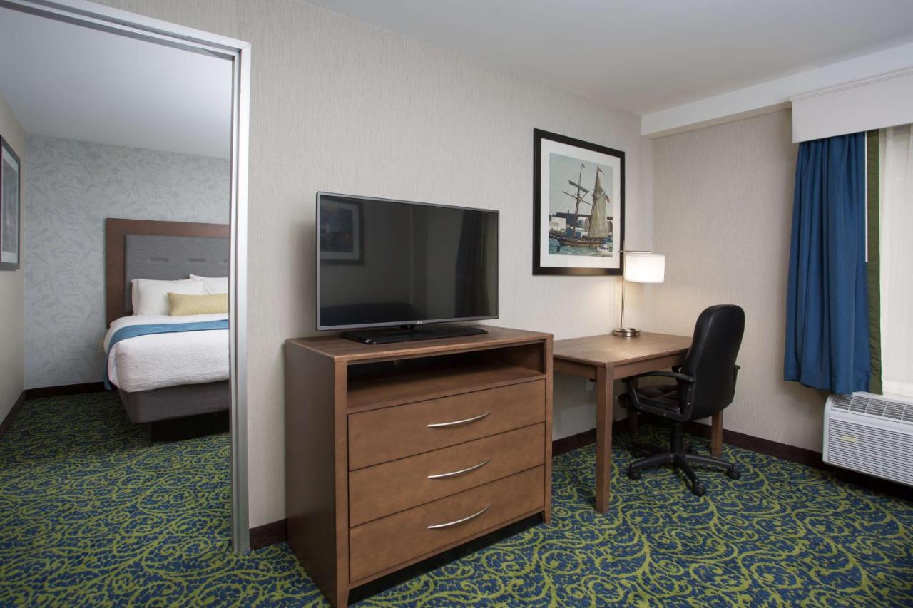 | Best Western Plus Portsmouth Hotel & Suites