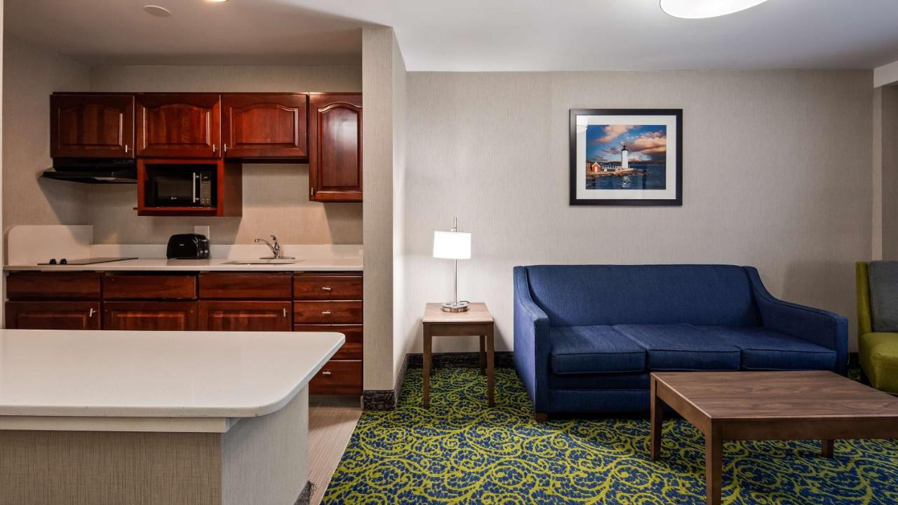 King Suite with Full Kitchen at Best Western Plus Portsmouth Hotel & Suites