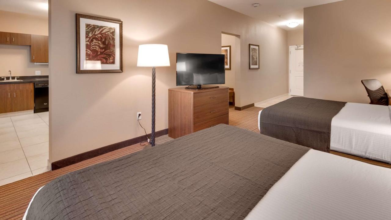 | Best Western Plus Chandler Hotel & Suites