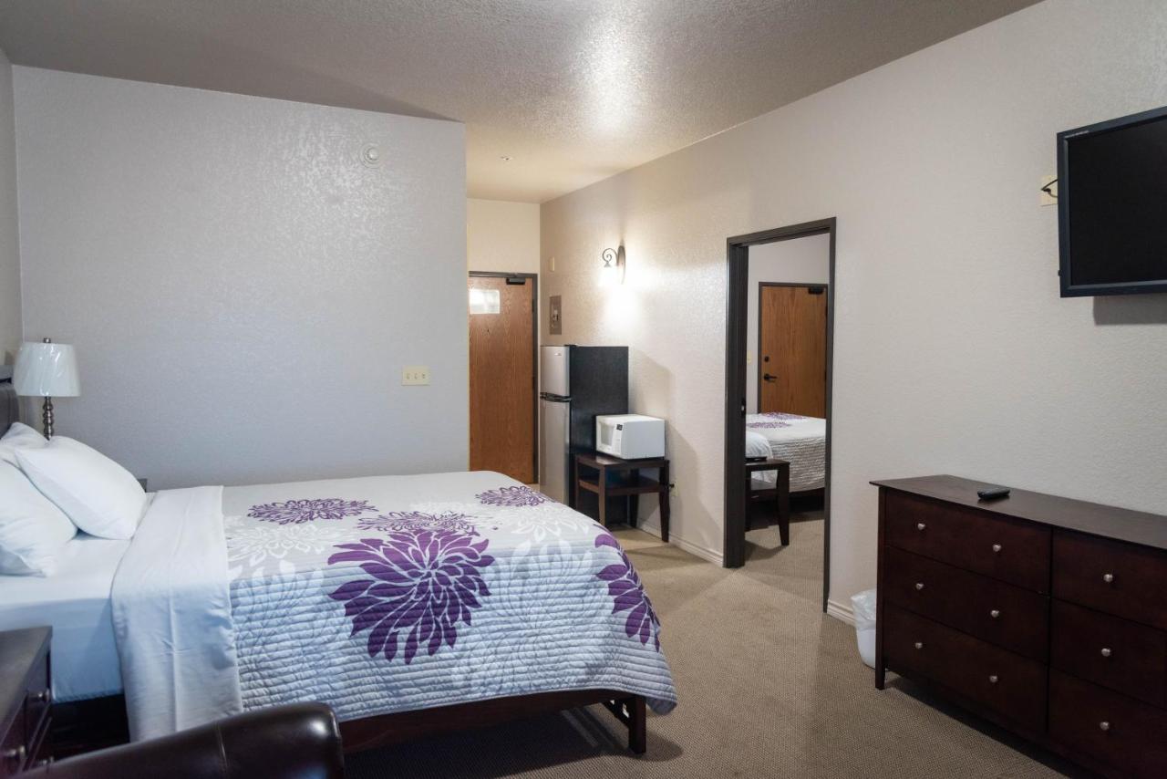 Two-Bedroom Suite at Premium Inn and Suites