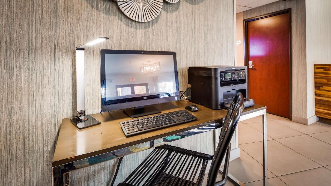 | Best Western Sandy Inn