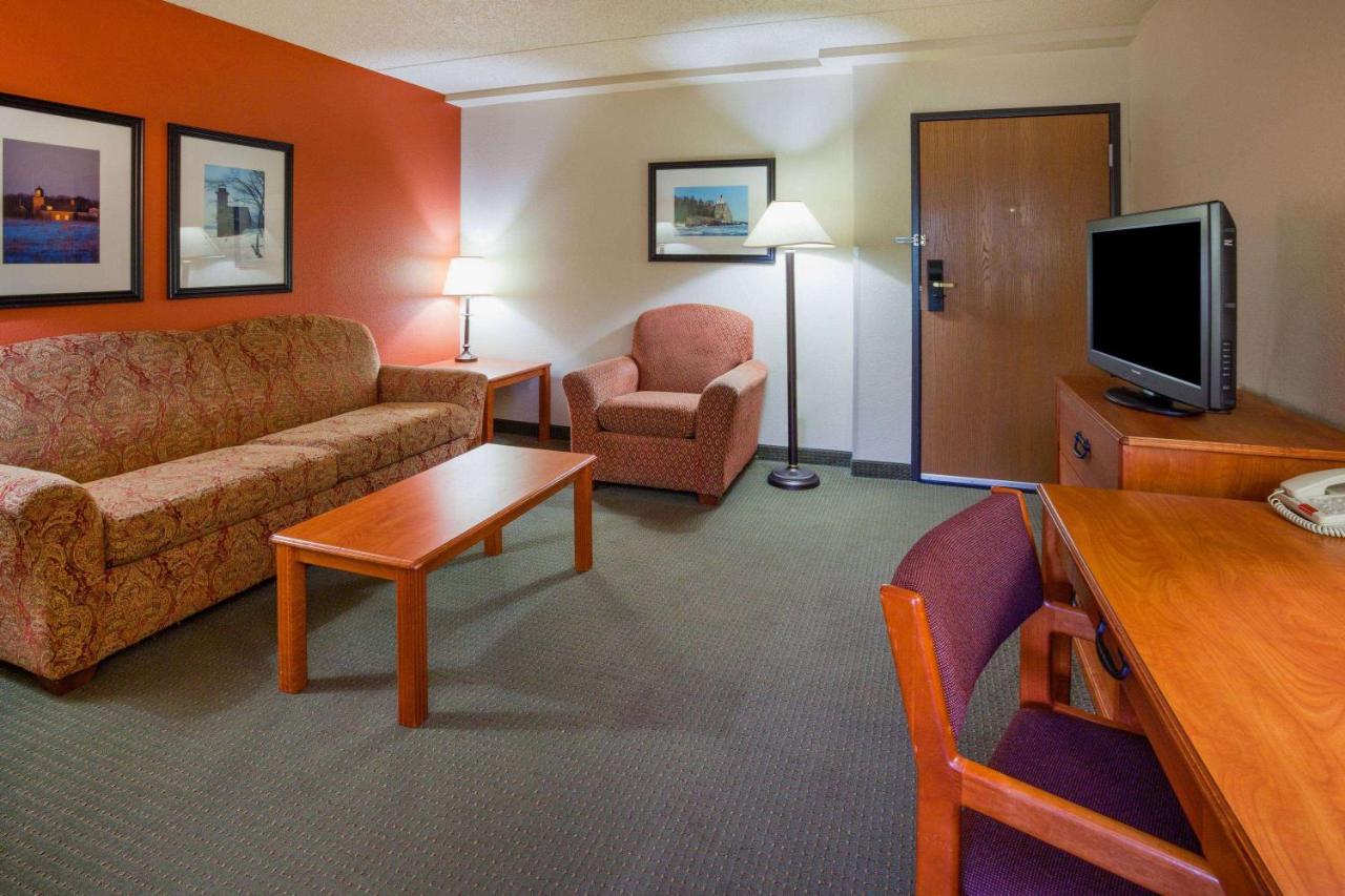 | AmericInn by Wyndham Wetmore Munising
