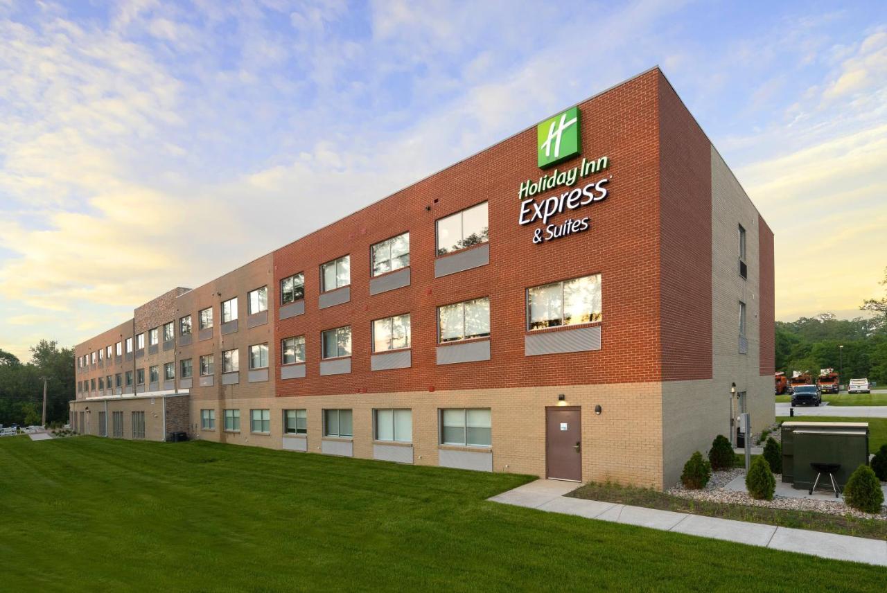 | Holiday Inn Express & Suites La Porte, an IHG Hotel