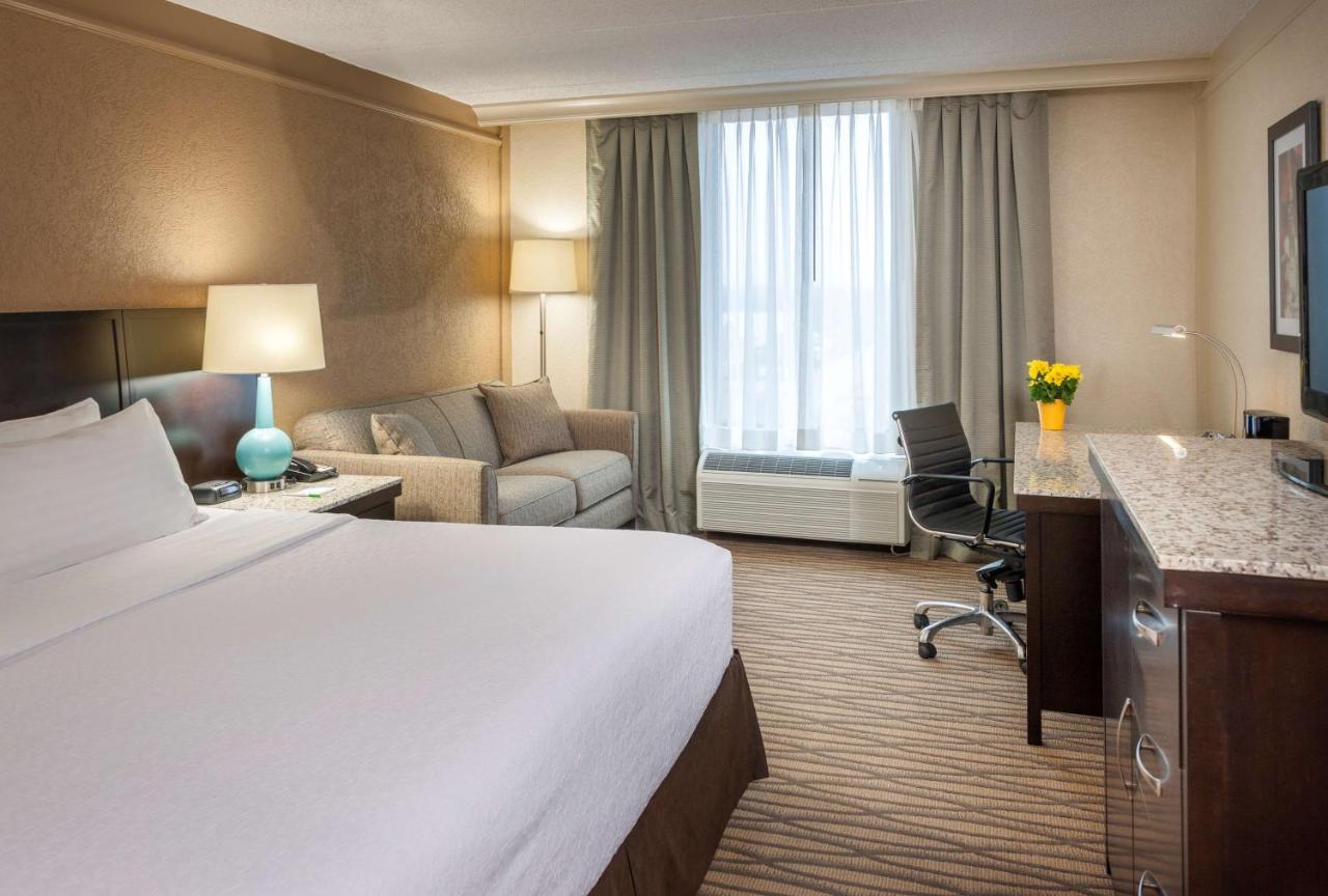 King Room with Sofabed at Best Western Plus Strongsville Cleveland
