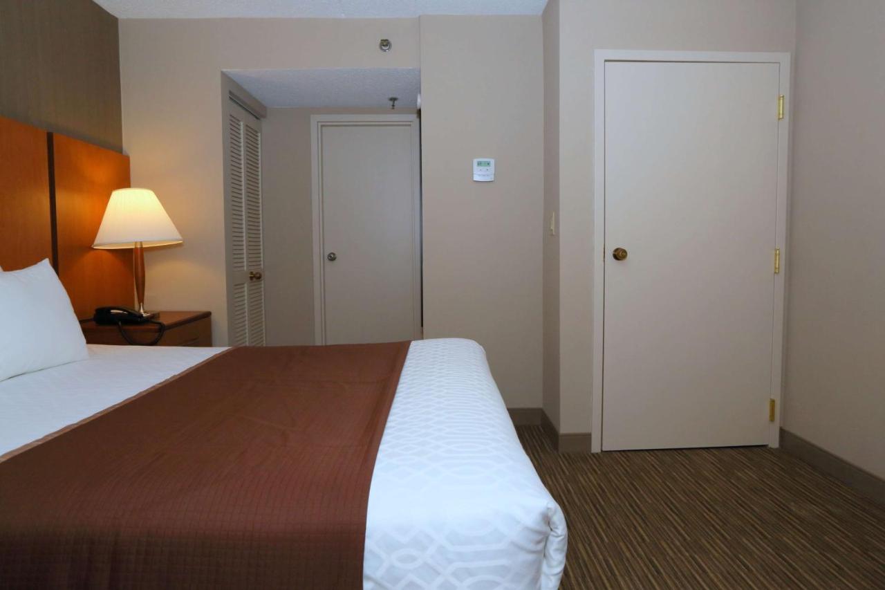 Deluxe King Suite - Non-Smoking at Best Western La Plata Inn