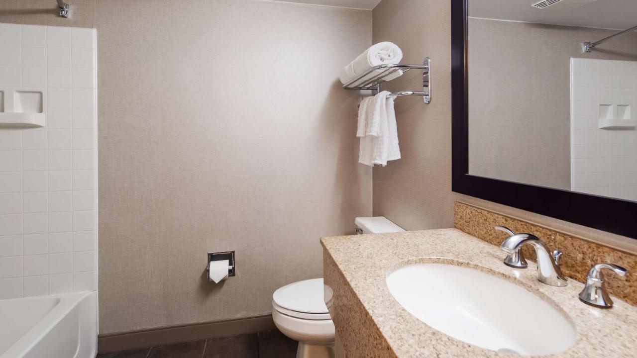 Double Room with Two Double Beds - Non-Smoking at Best Western La Plata Inn