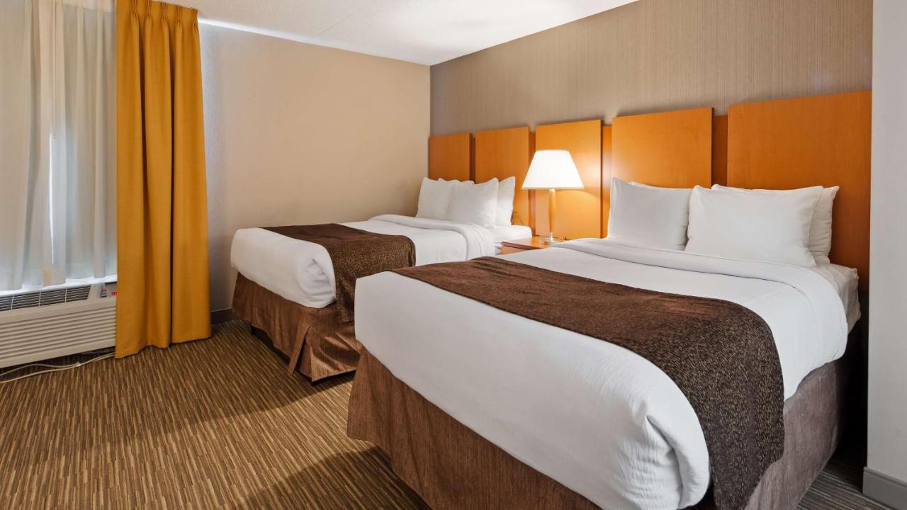 Deluxe Double Suite - Non- Smoking at Best Western La Plata Inn